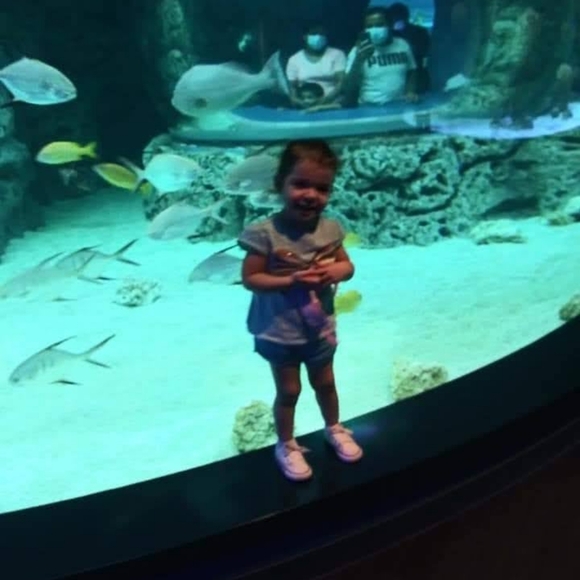 Handmade macrame jewelry an earrings. - Picture 2 of 6